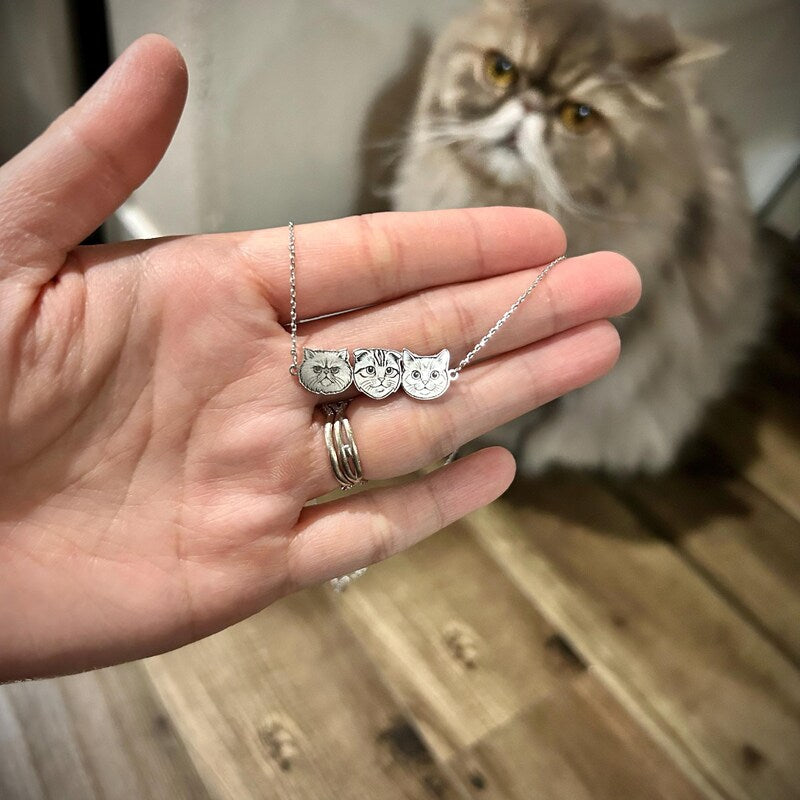 MilkTeAnnie's three-cat portrait necklace review photo